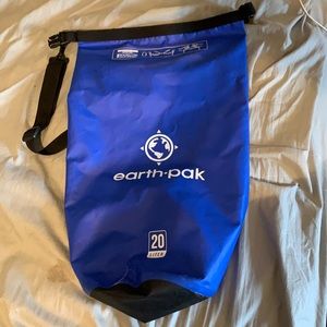 20 liter blue earth pak dry bag.